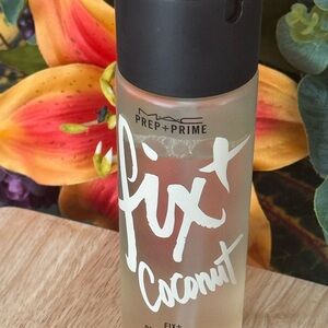 MAC Cosmetics Fix+ Coconut Hydrating Mist